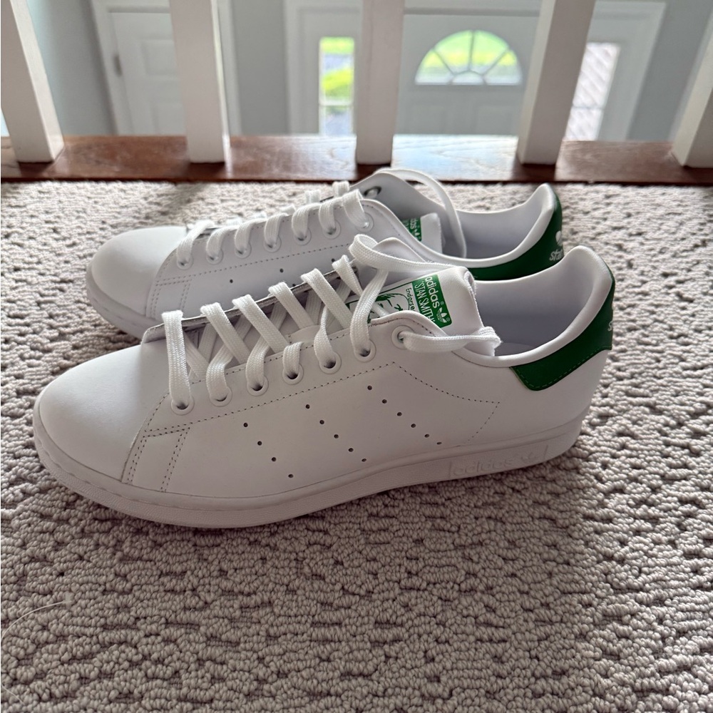 Men’s Adidas Stan Smith Sneaker - size 8.5